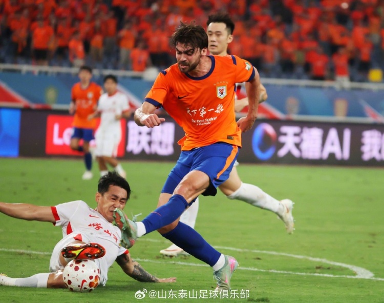 山东泰山3-1青岛海牛：齐鲁德比主场全取三分
