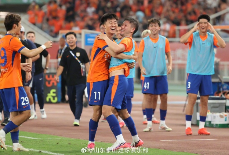 山东泰山3-1青岛海牛：齐鲁德比主场全取三分