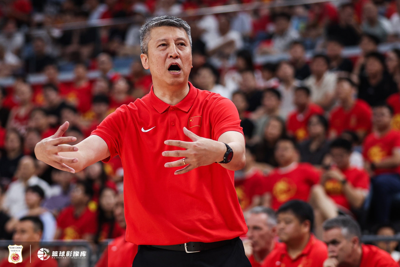 媒体人:中国男篮一场打完所有战术变化 世预赛恐翻车 媒体人:中国男篮一场打完所有战术变化 世预赛恐翻车