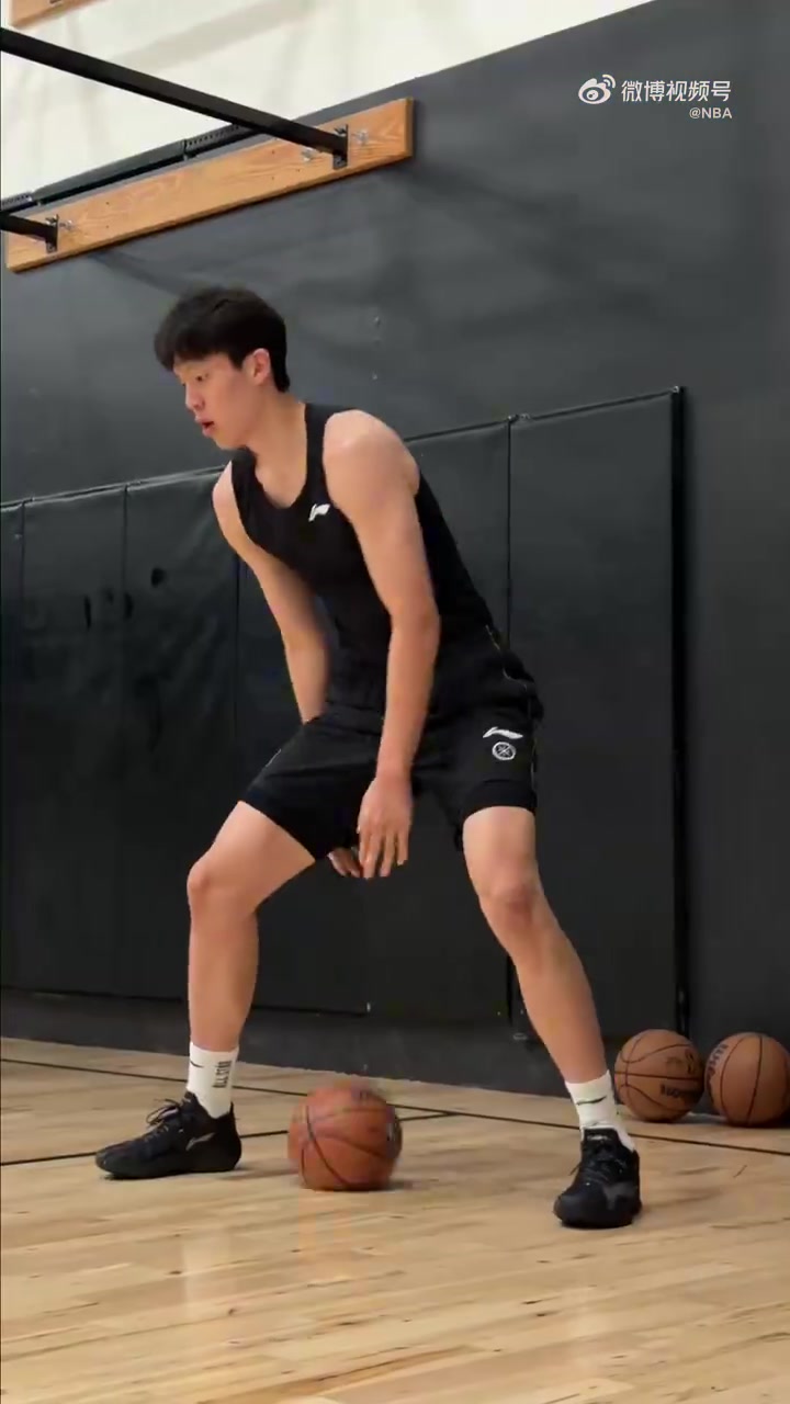 杨瀚森与JJJ合练：我打DPOY？我被打爆了