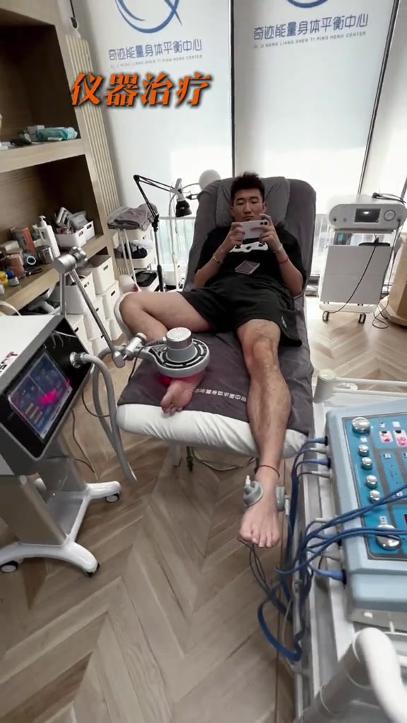 孙铭徽晒夏训视频配文十年河东十年河西 孙铭徽晒夏训视频配文十年河东十年河西