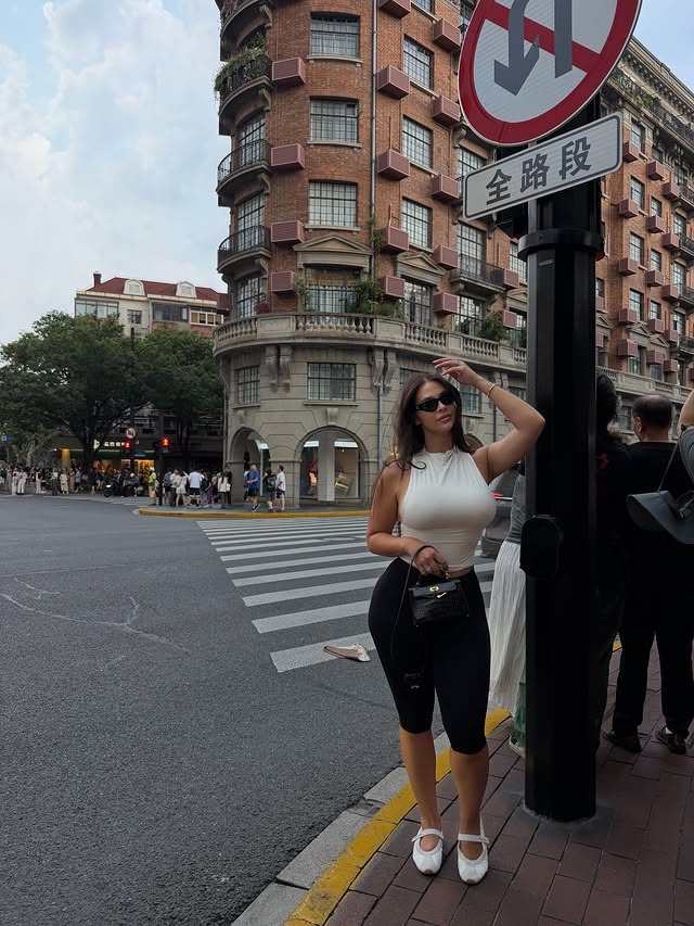 保罗·乔治妻子社媒晒上海48小时照