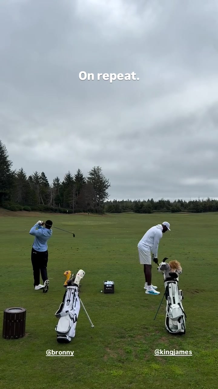 詹姆斯晒与布朗尼高尔夫同框 原话:没什么比这更好的事 詹姆斯晒与布朗尼高尔夫同框 原话:没什么比这更好的事