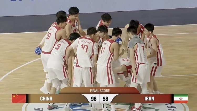U18男篮亚洲杯中国38分大胜伊朗 李俊贤17+7+6帽锁头名 U18男篮亚洲杯中国38分大胜伊朗 李俊贤17+7+6帽锁头名