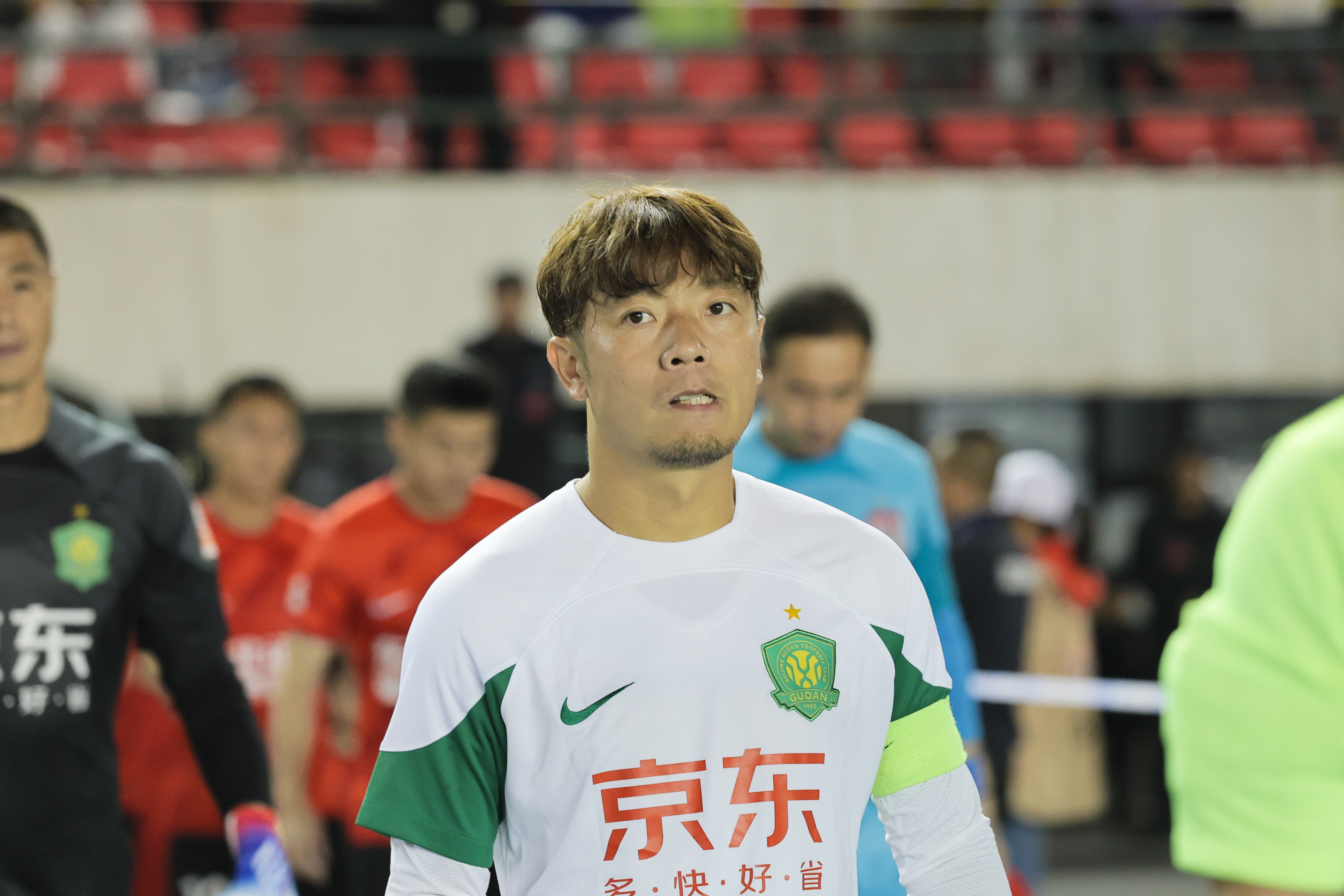 张稀哲替补破门 国安客场3-0完胜申花 张稀哲替补破门 国安客场3-0完胜申花