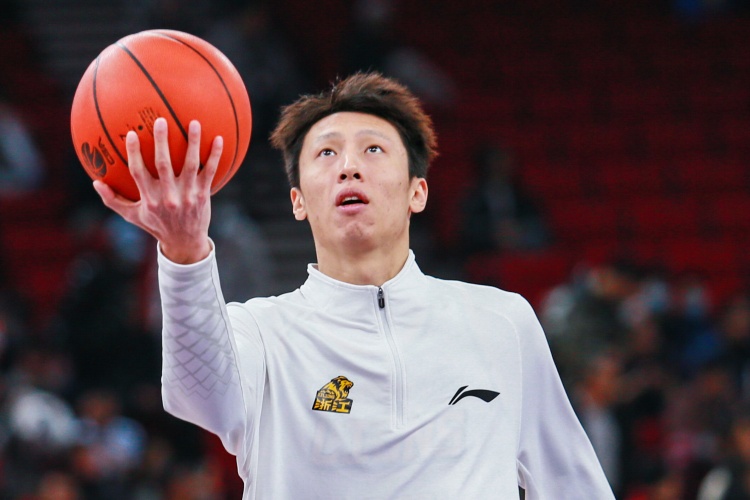 赵岩昊签约宁波 广厦生涯404场数据定格 赵岩昊签约宁波 广厦生涯404场数据定格
