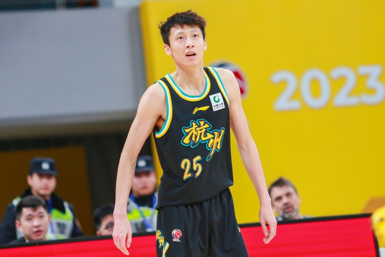 赵岩昊两年C类合同转投宁波,结束12年广厦生涯 赵岩昊两年C类合同转投宁波,结束12年广厦生涯