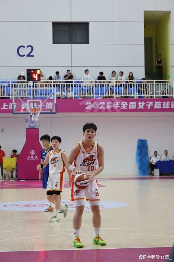 韩玥莎28分难救主 上交东莞均1分险胜 韩玥莎28分难救主 上交东莞均1分险胜