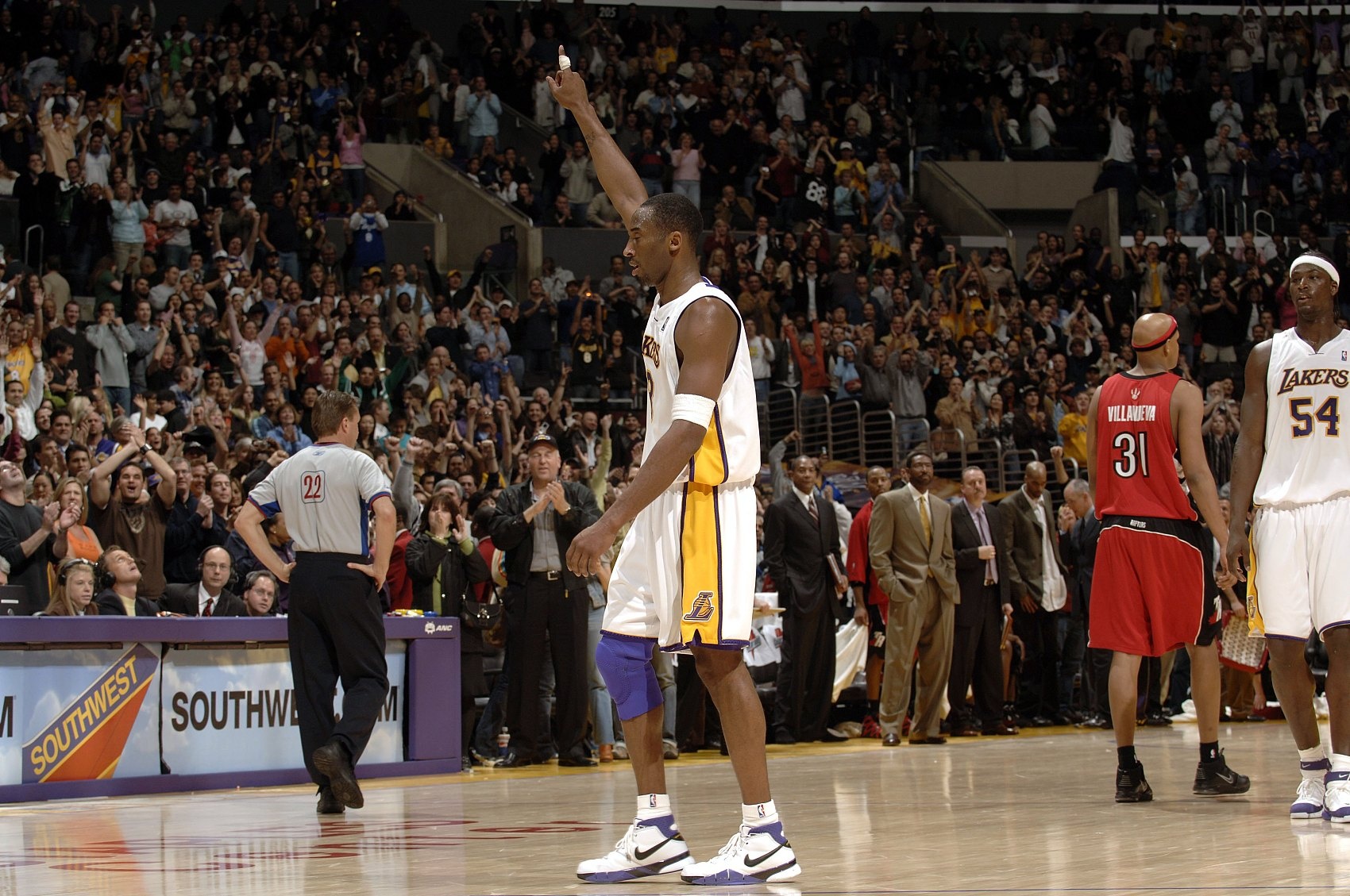 斯科特:曼巴精神常被误解 科比不止苦练身体&更打磨赛场脑力 斯科特:曼巴精神常被误解 科比不止苦练身体&更打磨赛场脑力