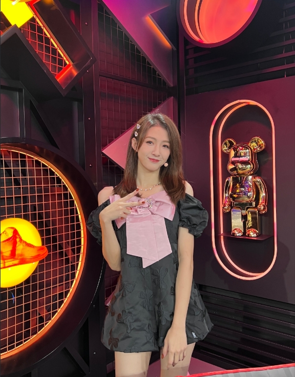 体育女神大赛1/4决赛Day2：美娜对阵雪儿 金佳悦pk魏欣怡