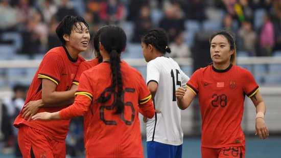 中国女足5比1横扫泰国不稀奇 邵子钦展现小韩端潜质 中国女足5比1横扫泰国不稀奇 邵子钦展现小韩端潜质