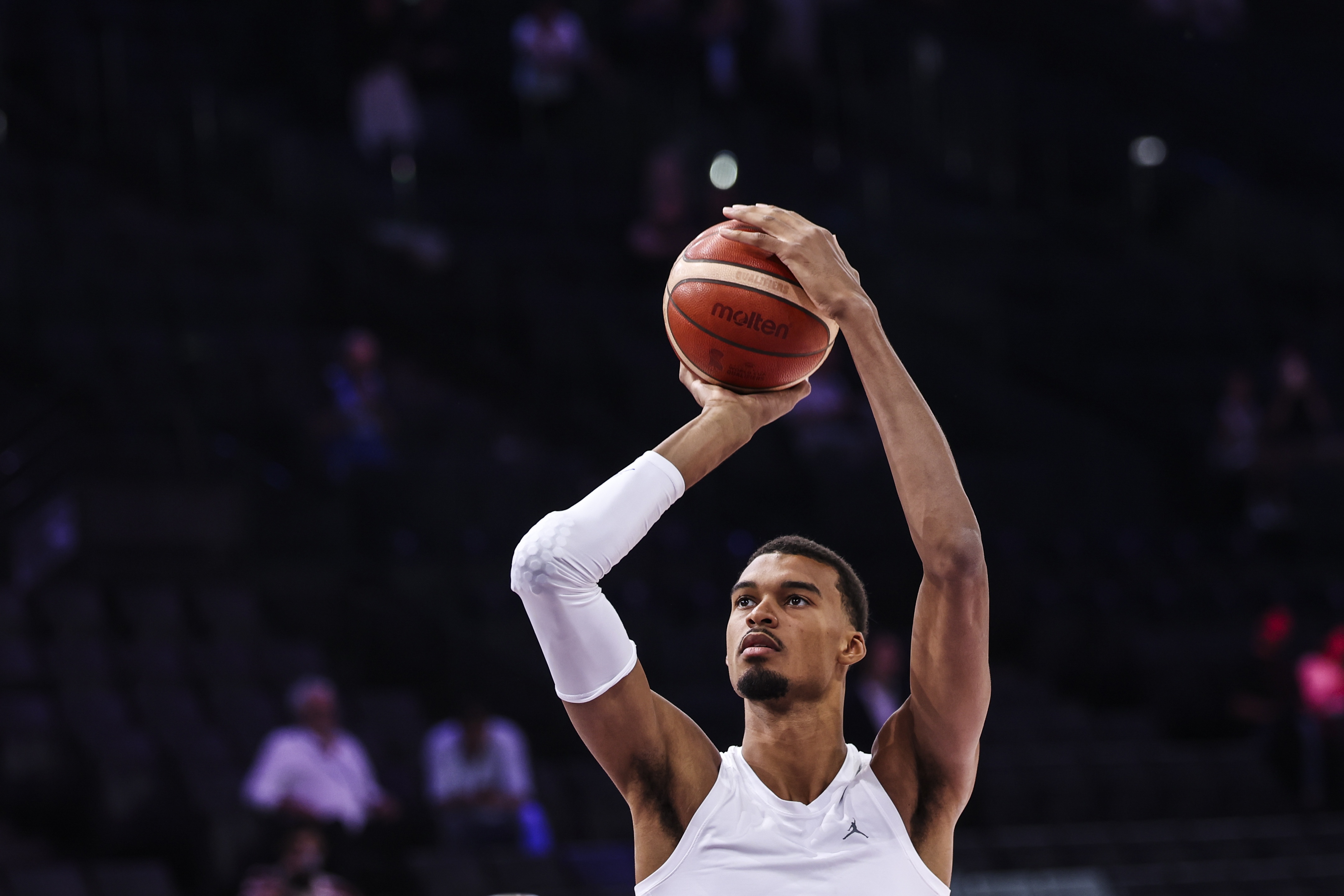 帕克:文班可能已是NBA最强球员 希望他带队拿下很多冠军